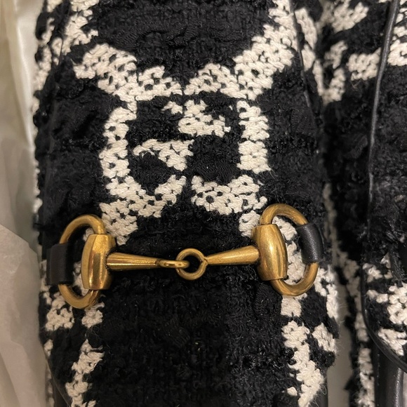 Gucci Women’s Jordan Tweed Loafer - Picture 4 of 8